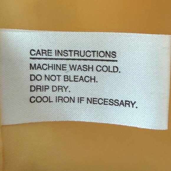 Gallery Like New Yellow Trench Rain Coat Size Large - Picture 11 of 12